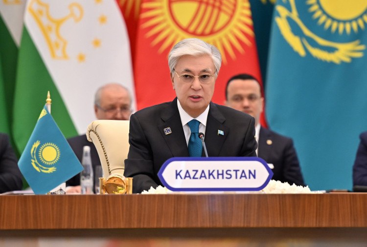 Президент Казахстана выступил за мирное урегулирование конфликта на Украине