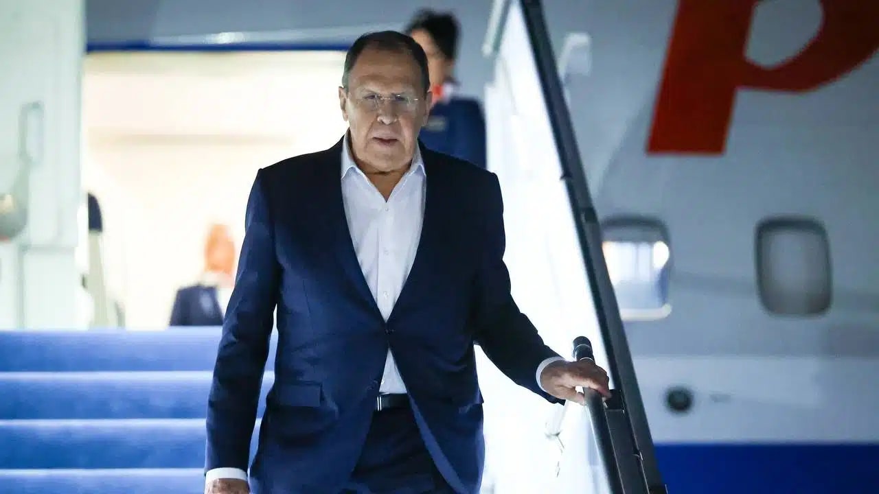 Сергей Лавров прибыл в Алматы