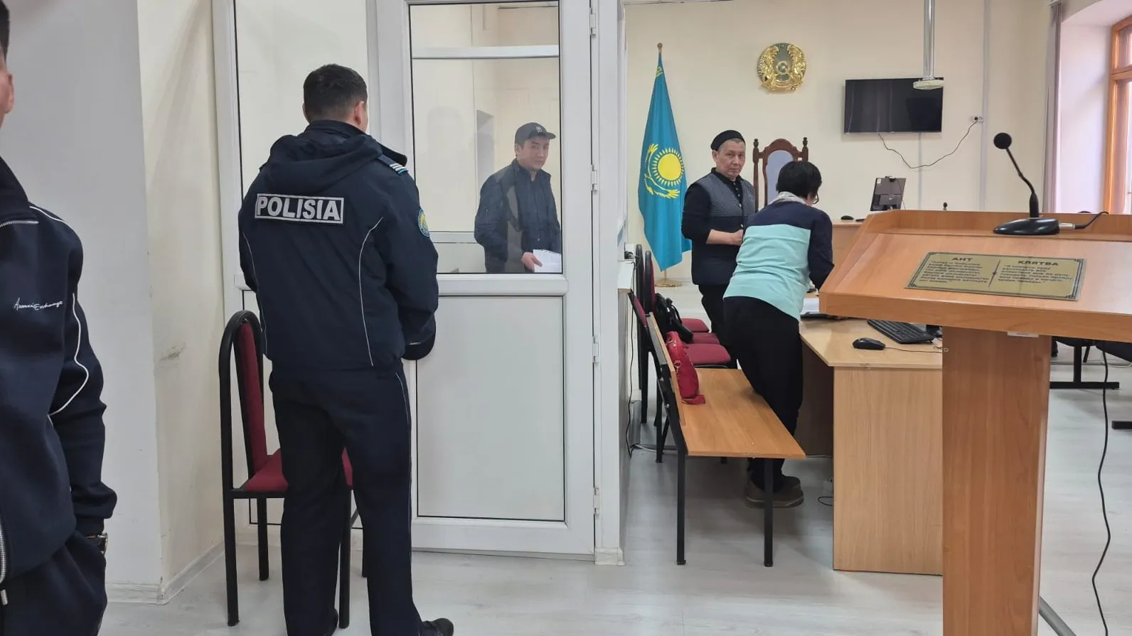 9 лет за убийство лучшего друга: суд Уральска вынес приговор