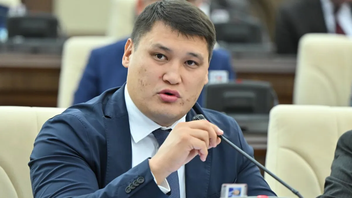 Замаким Шымкента остается в реанимации после вооруженного нападения