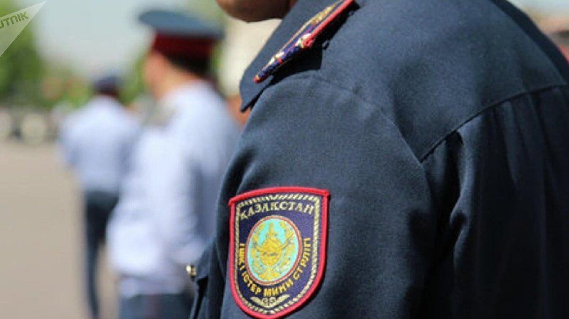 В Атырауской области мужчина открыл стрельбу по автомобилю с людьми: трое раненых