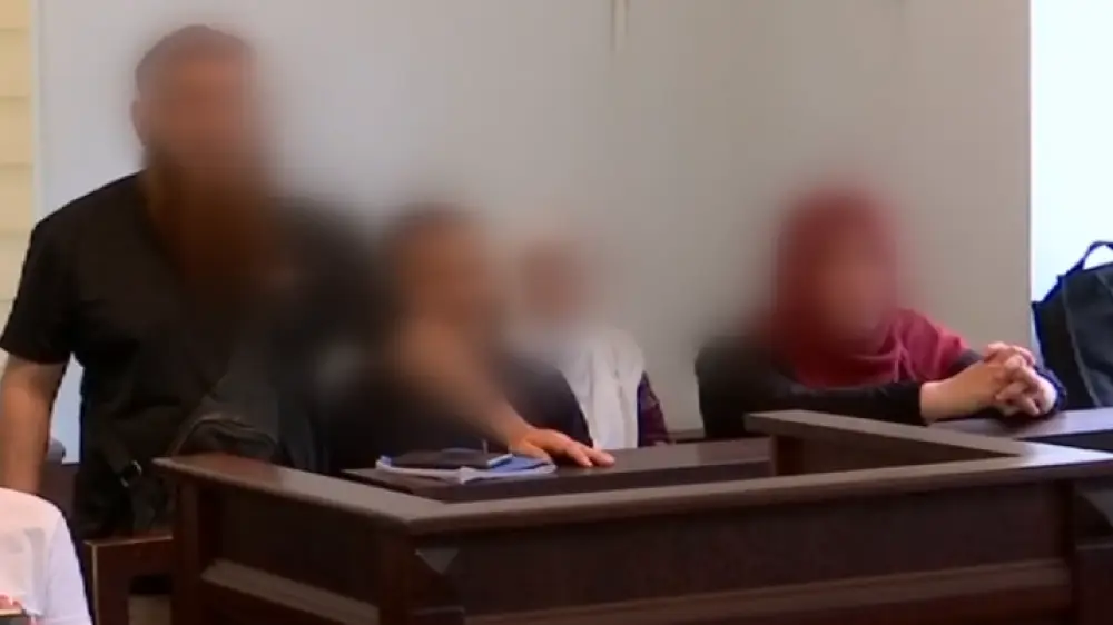 В Казахстане мать выдала 15-летнюю дочь замуж за 38-летнего мужчину