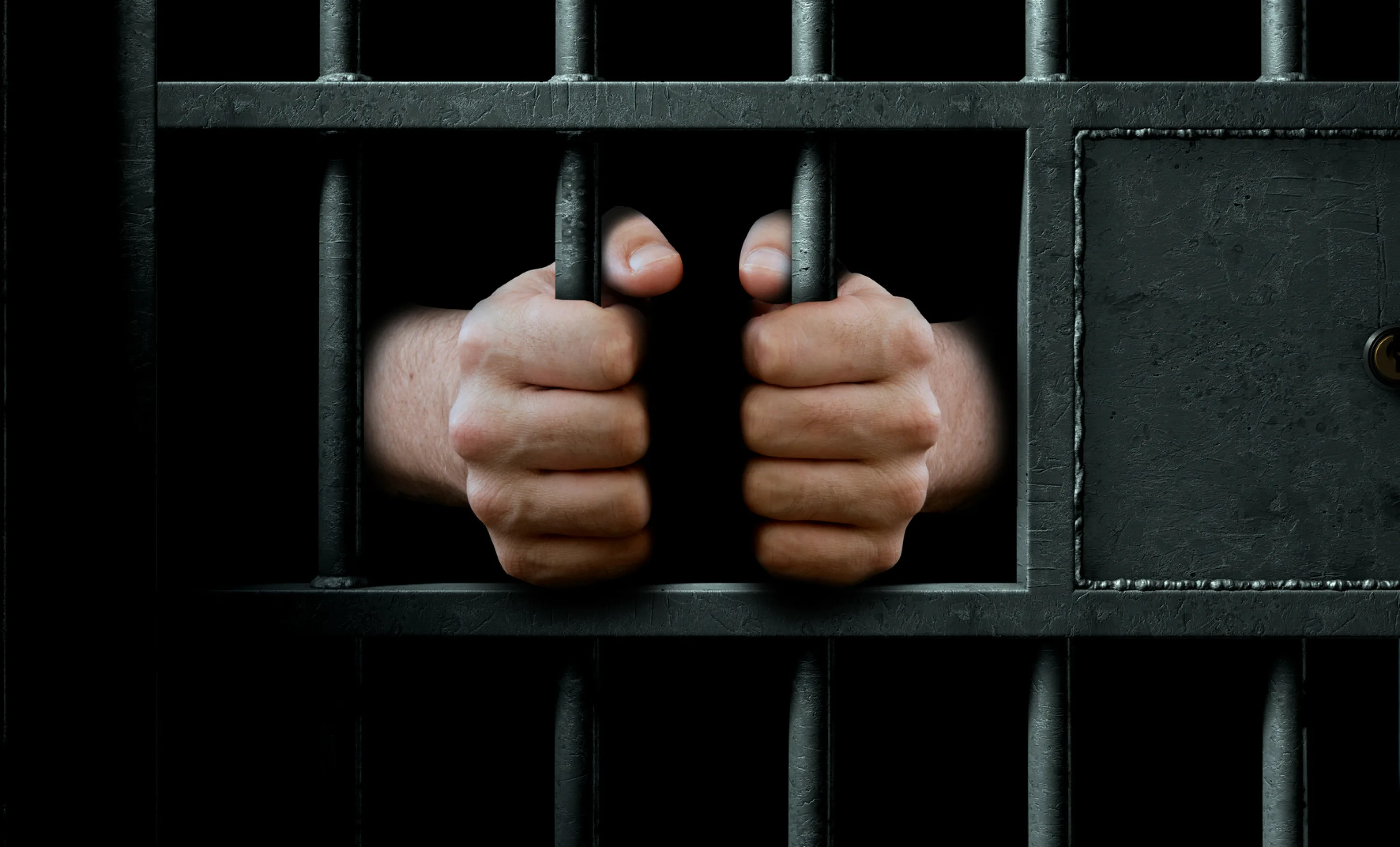 В Кульсары задержан подозреваемый в убийстве 8-летней девочки