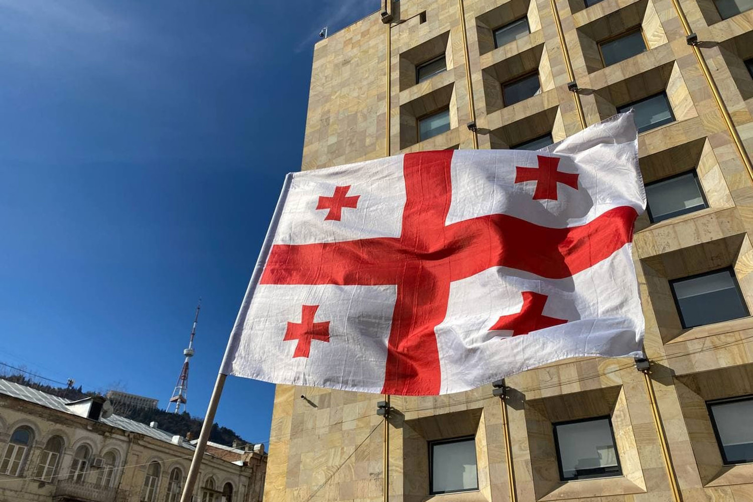 Власти Грузии ужесточают миграционные правила для казахстанцев и других иностранцев