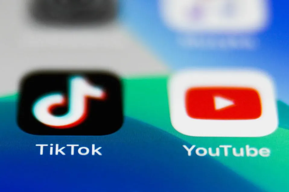 YouTube и TikTok теперь обязаны сообщать о доходах казахстанцев