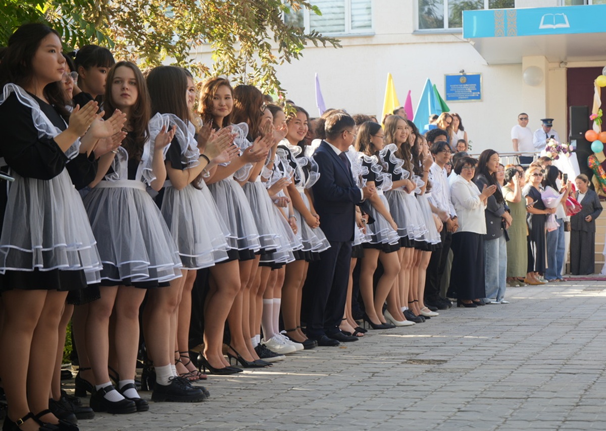 Детям на радость: когда у школьников Актау начнутся осенние каникулы