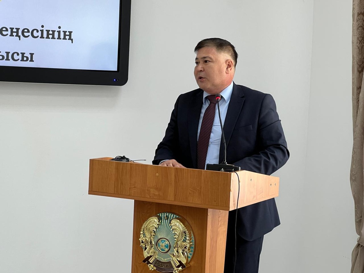 Чиновника из СКО арестовали на 15 суток за «прием лекарства»
