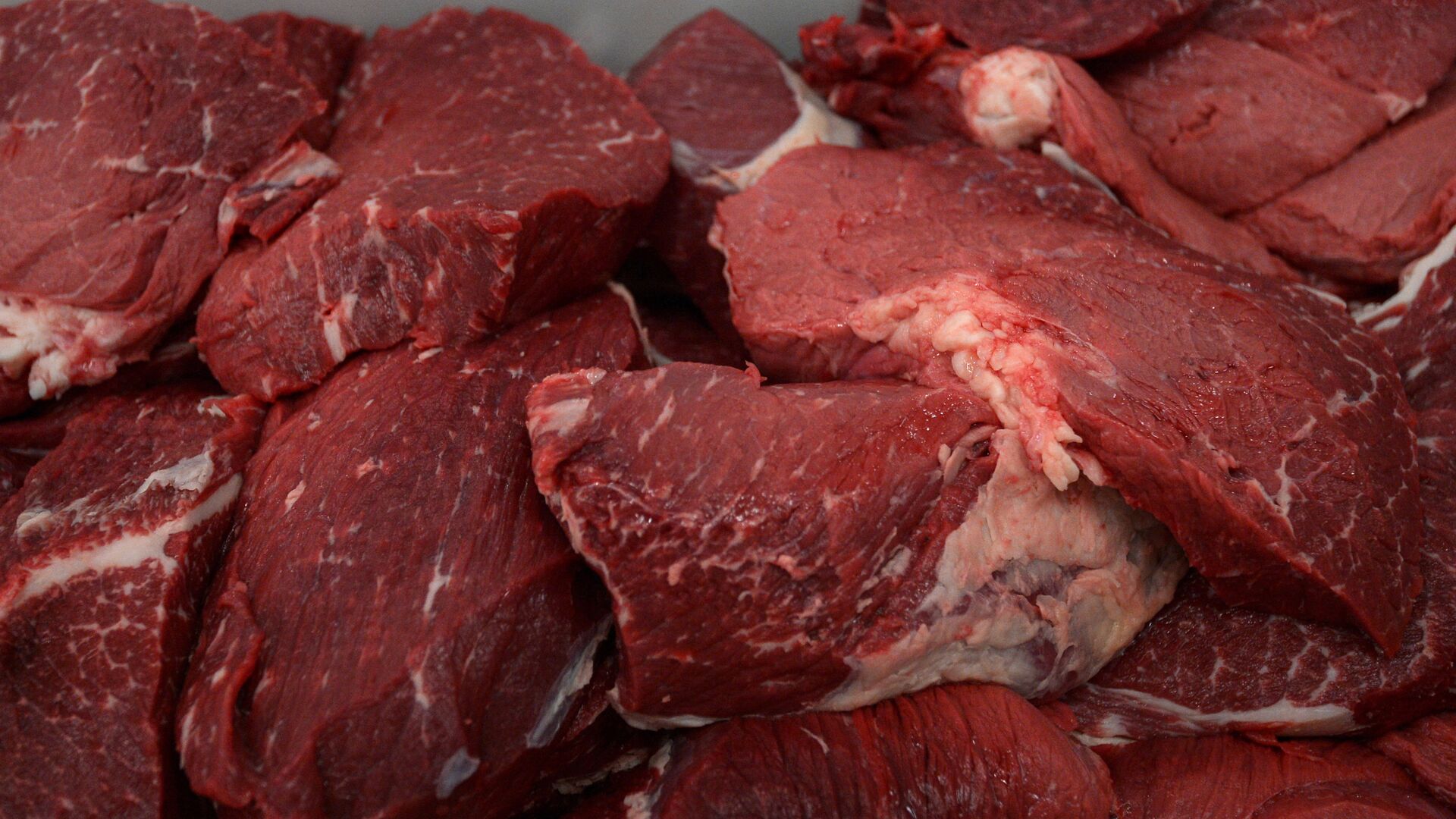 Жёсткий контроль за ценами на продукты в Казахстане: заявление министра