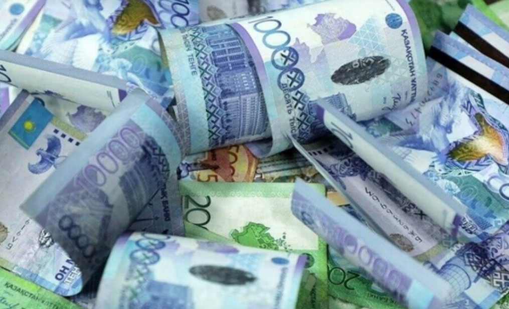 Бонус от государства: казахстанцам возвращают 20% на депозиты