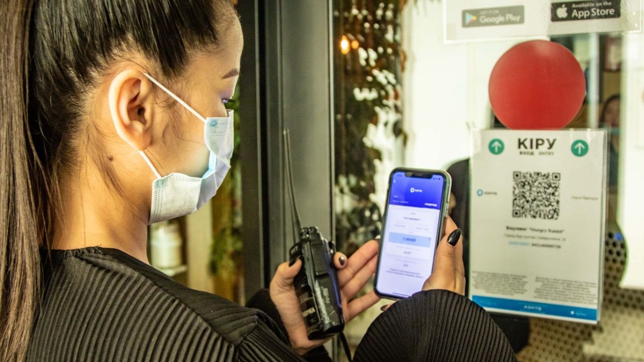 В общественных местах Казахстана с 4 октября интернет станет доступным только через SMS или ЭЦП
