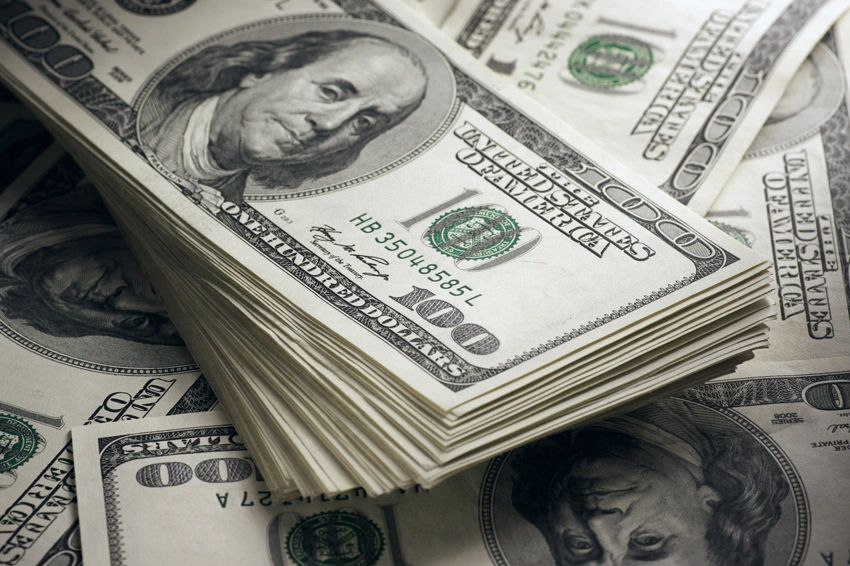 Казахстан вводит жесткий контроль валютных операций свыше $50 000 - новые правила