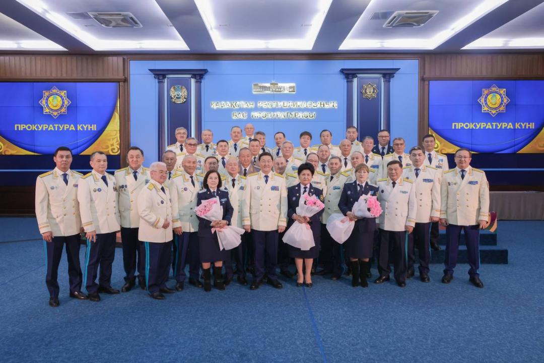 Праздник тех, кто стоит на страже справедливости – День прокуратуры отмечают в Казахстане