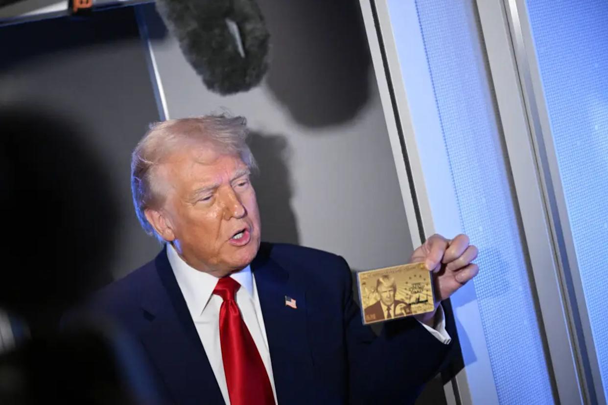 «Американская мечта за $1 миллион»: Трамп запустил программу Trump Gold Card