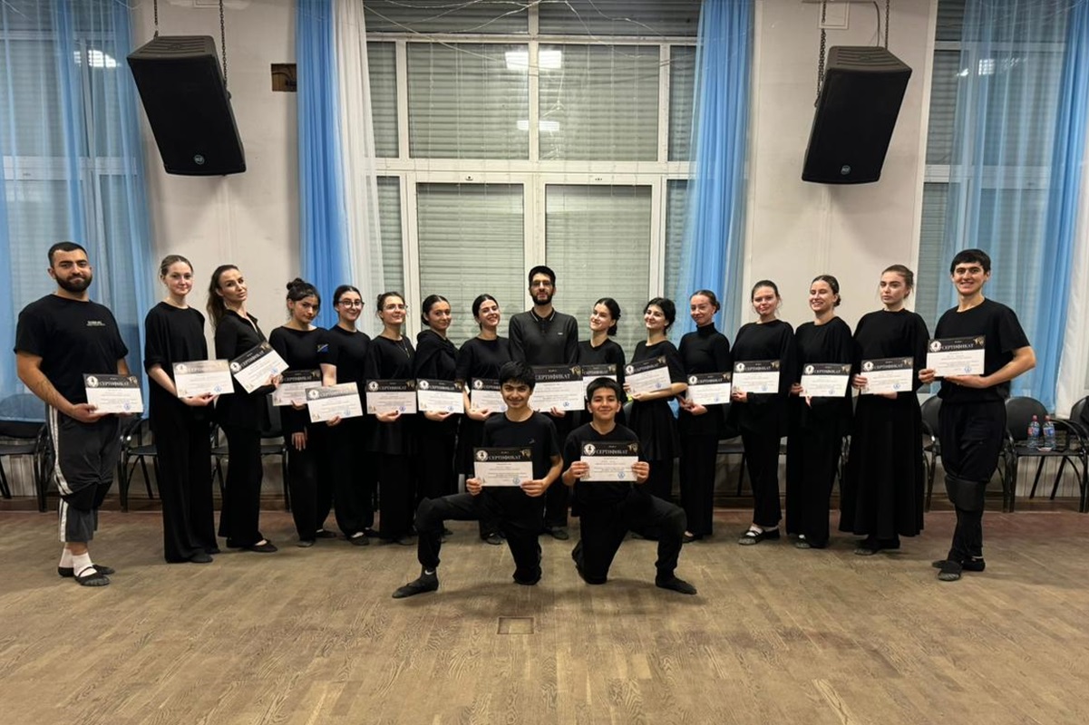 Преподаватель кавказских танцев из Актау провёл мастер-классы в городах России