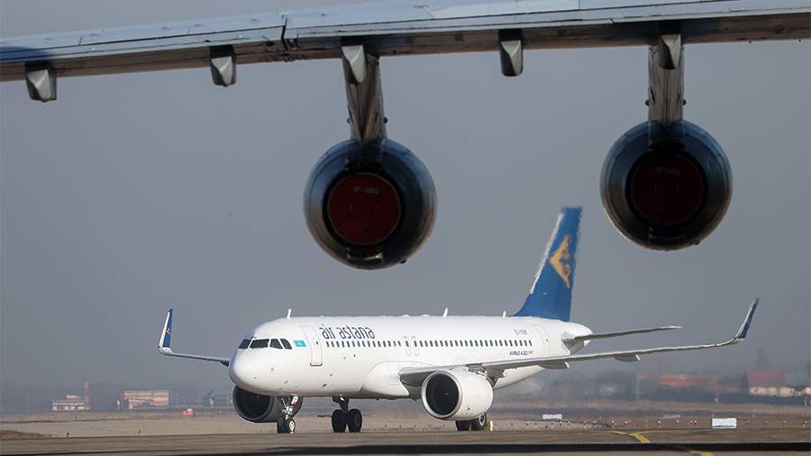 Самолет Air Astana совершил экстренную посадку в Дели