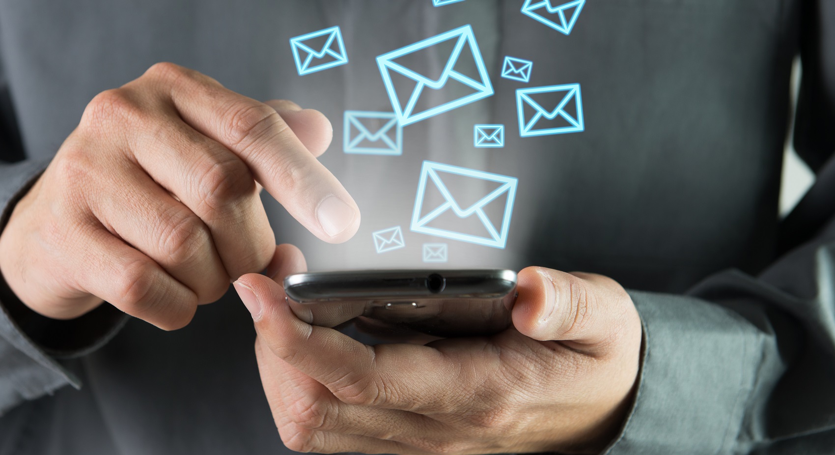 Почему казахстанцам категорически нельзя вводить код из SMS: предупреждение от Нацбанка