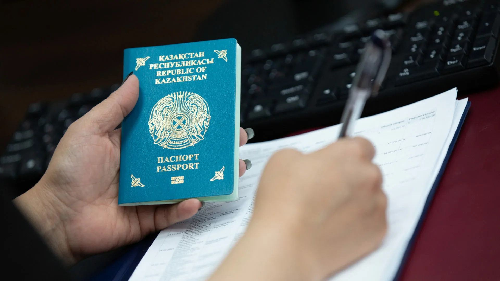 Возраст выхода на пенсию для мужчин и женщин Казахстана в 2026 году - официальный график
