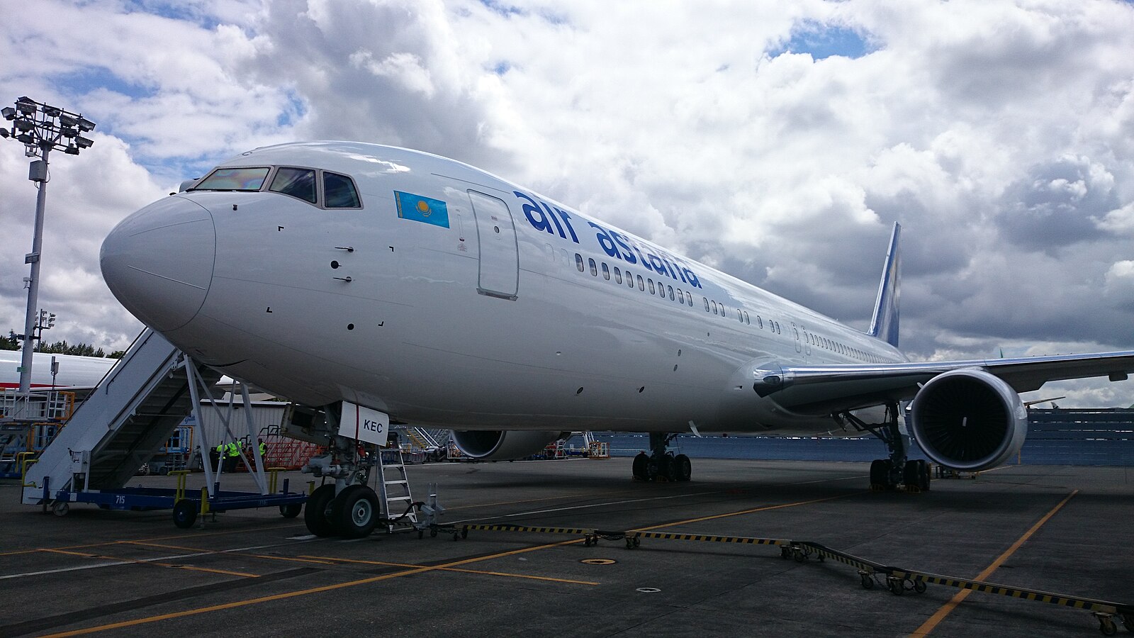 Рейс Air Astana из Алматы в Сеул экстренно приземлился в Пекине из-за отказа всех туалетов