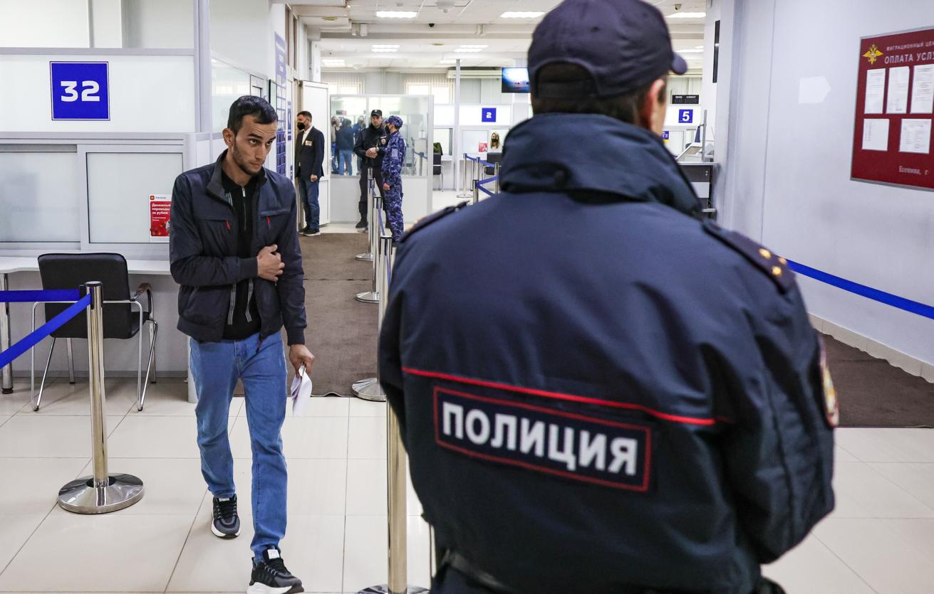 Для мигрантов в России готовят новые основания для депортации