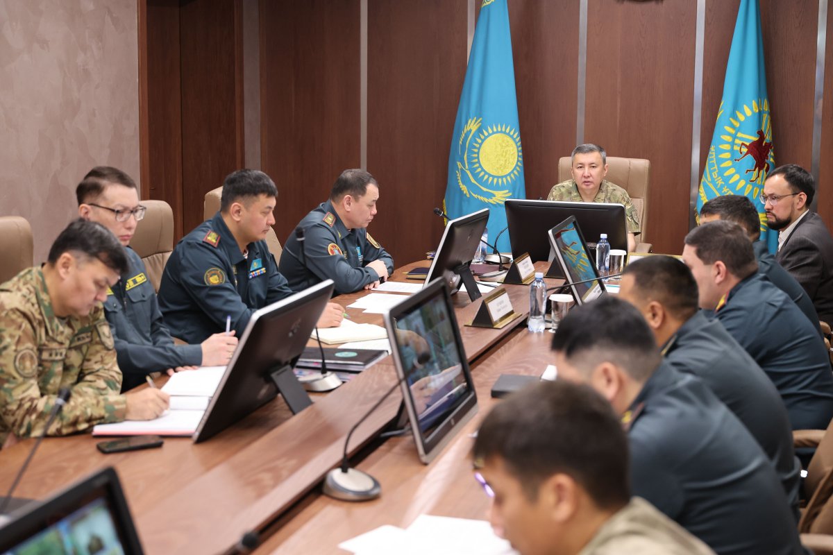 Все военнослужащие в Казахстане и их семьи получили бесплатный проезд в поездах с 2026 года