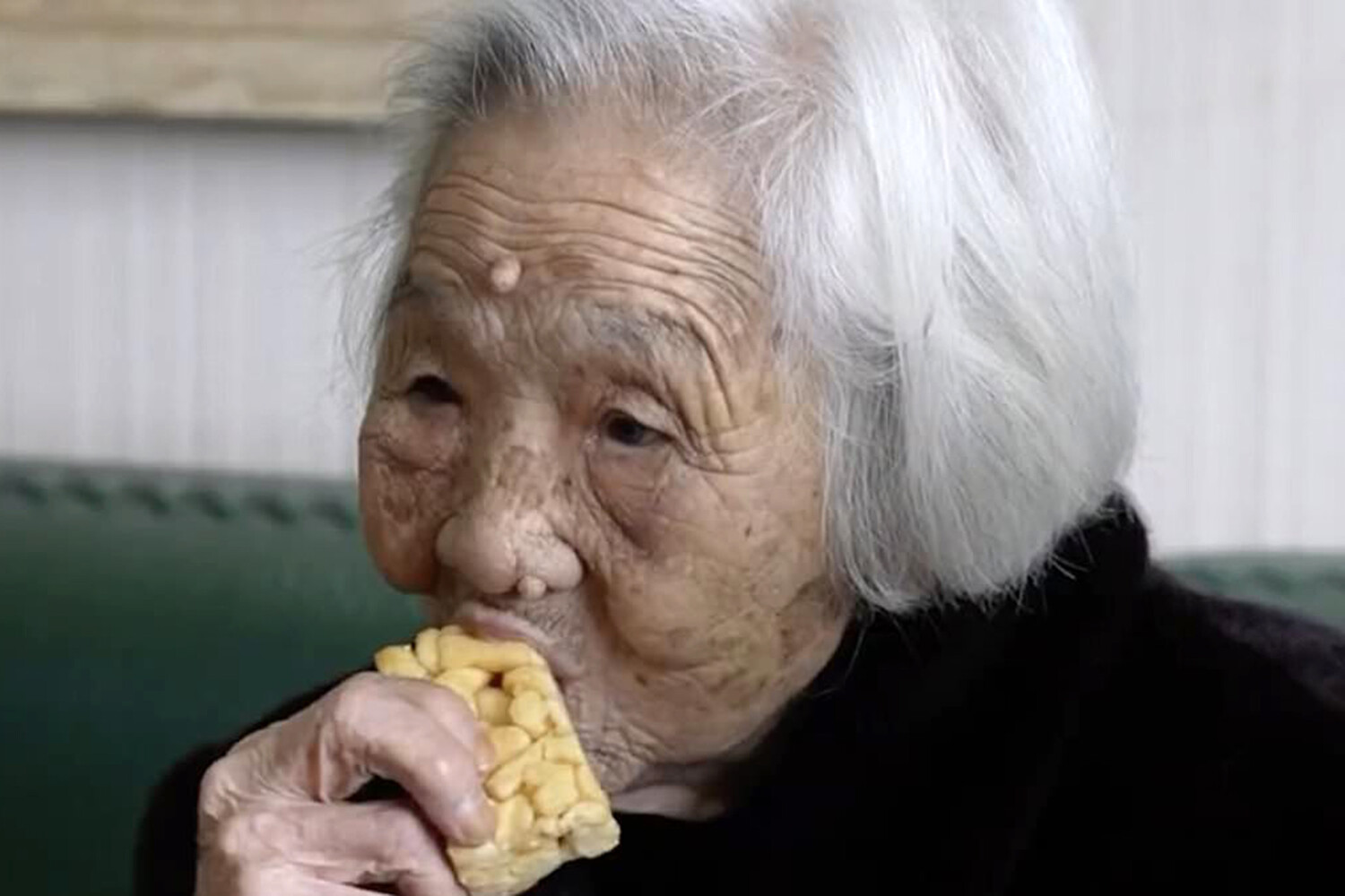 Дочь 101-летней женщины назвала вредные секреты ее долголетия