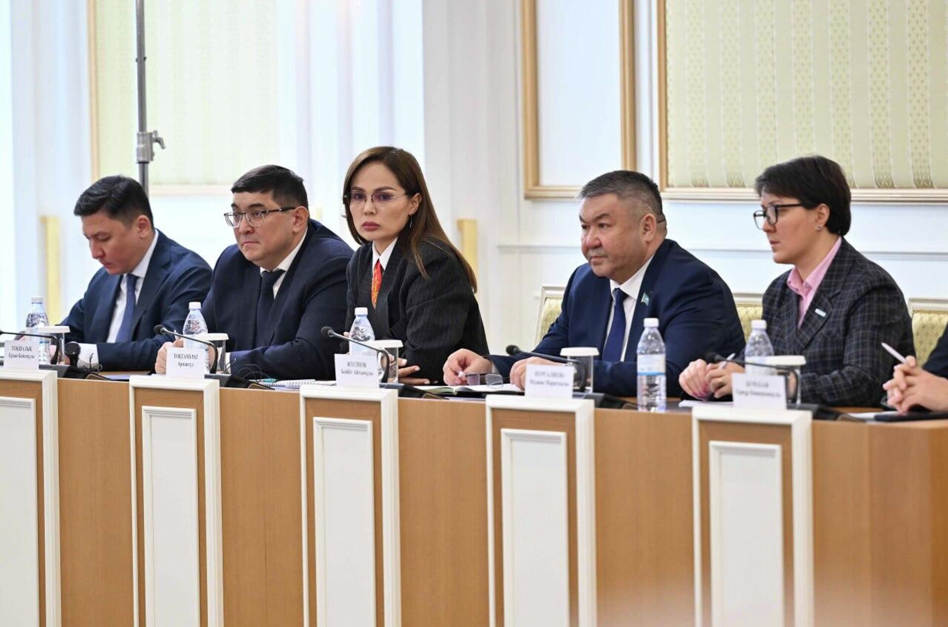 В Казахстане предложили аналог пятой поправки США - абсолютное право на жизнь и презумпция невиновности