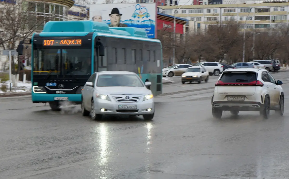 В Мангистау приостановлено автобусное сообщение из-за плохой погоды