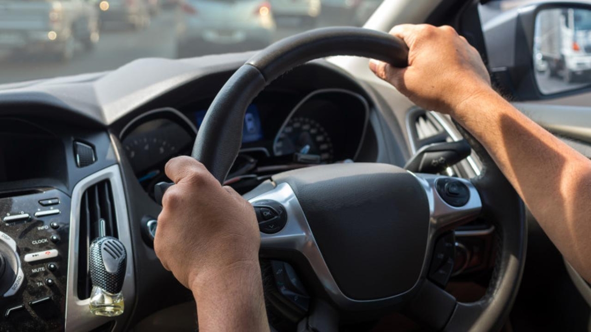 Казахстан решает судьбу праворульных автомобилей