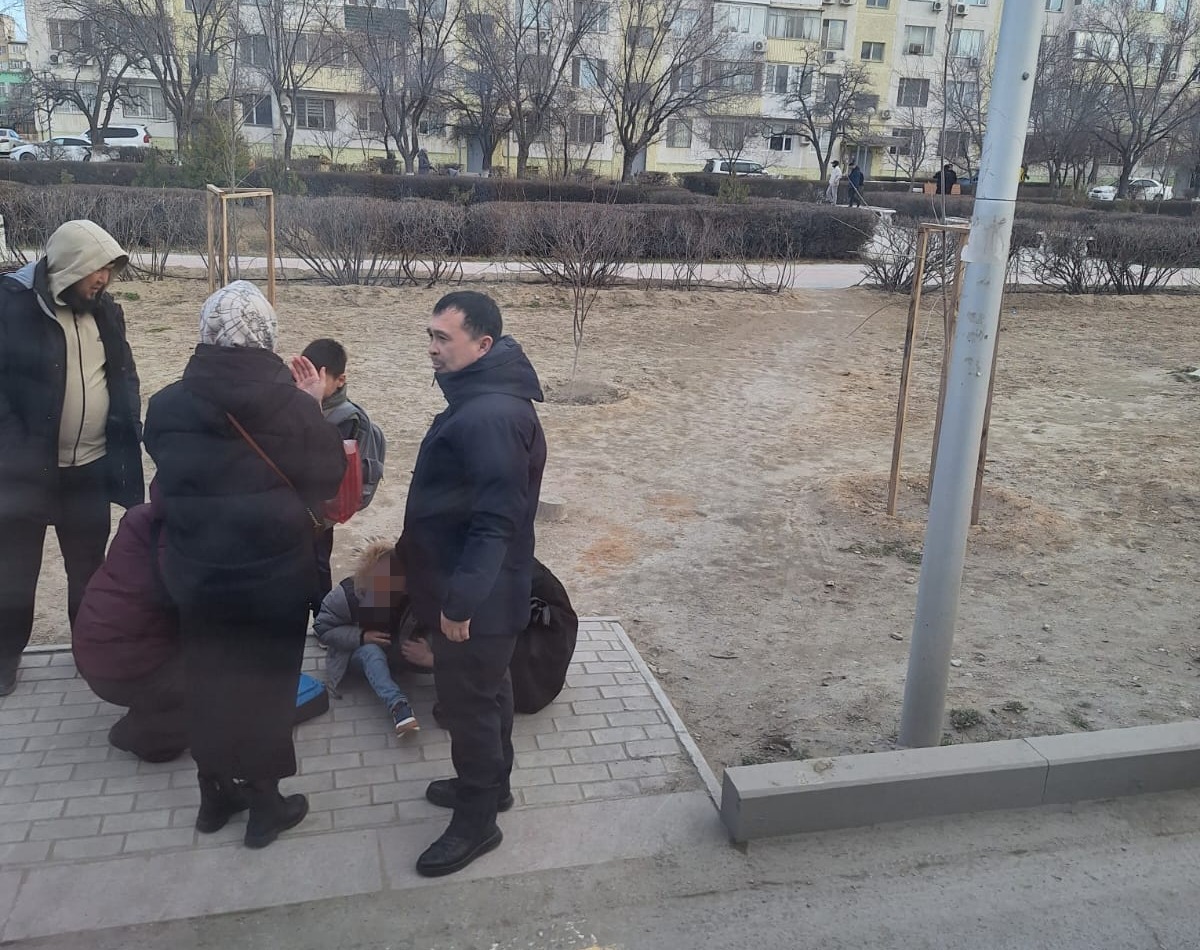 В Актау на пешеходном переходе сбили ребёнка