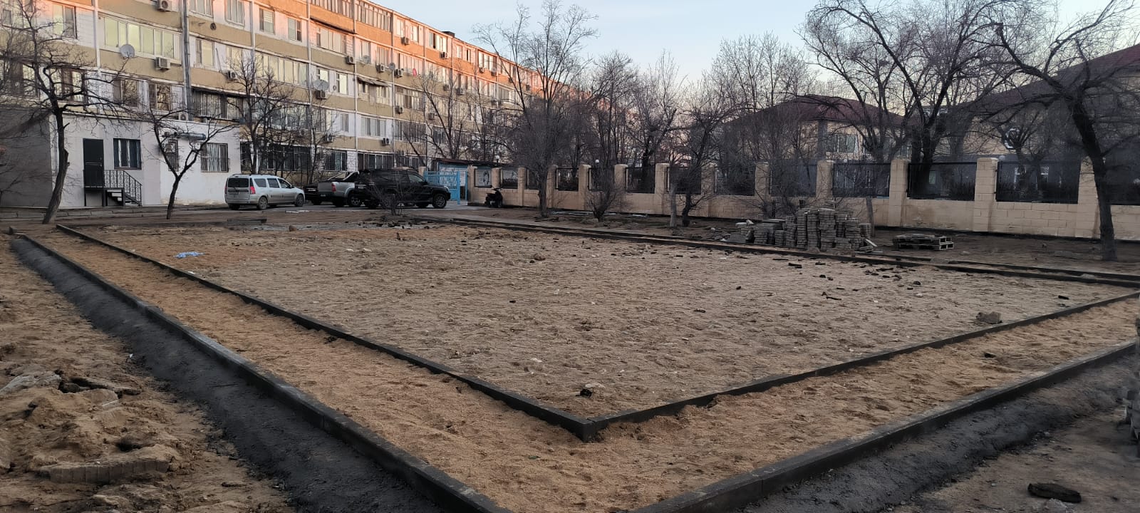 Верните детство: в Актау сдвинули сроки установки игровых комплексов