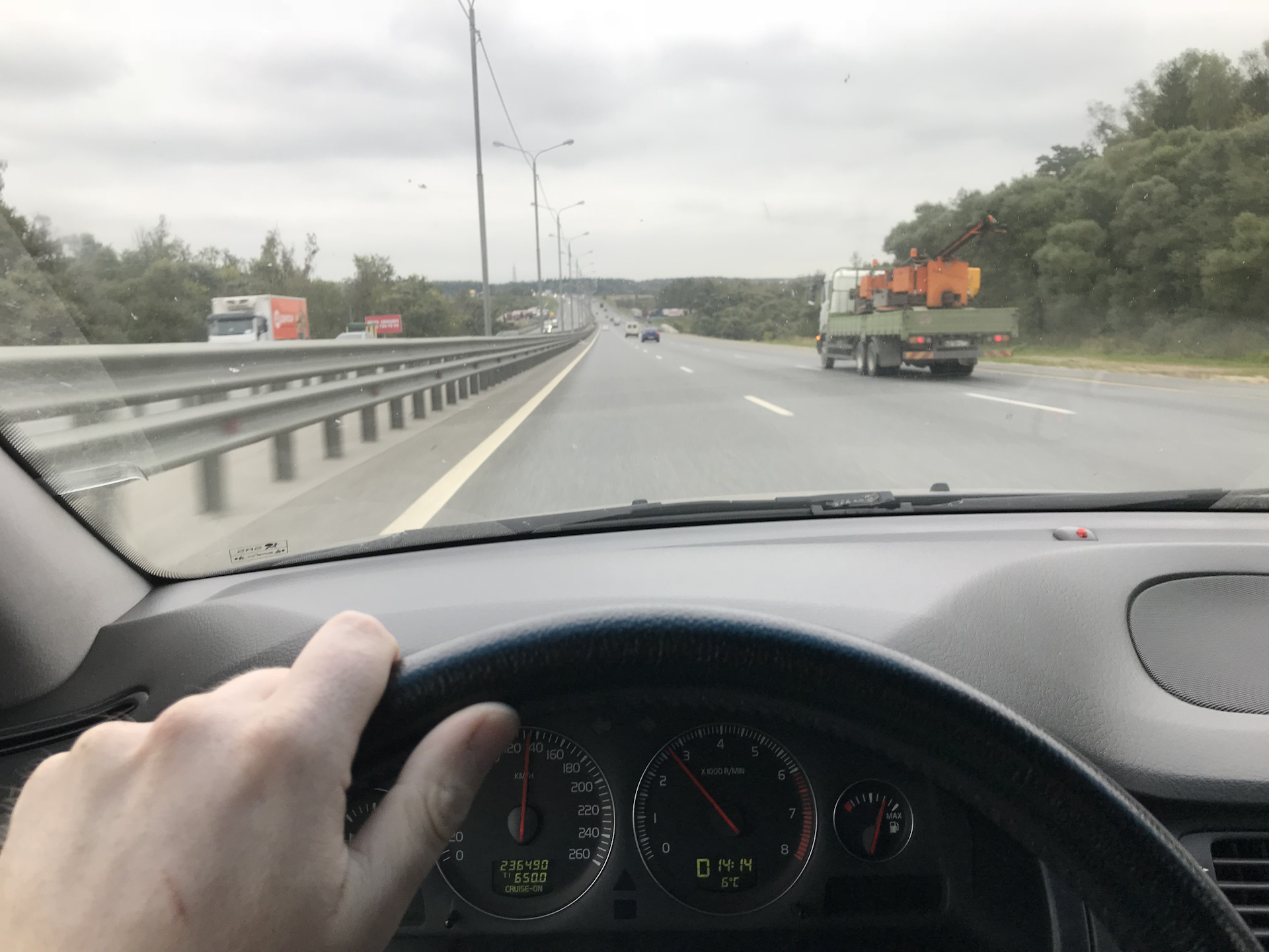 Казахстан готовит новые правила въезда и ввоза автомобилей для граждан, живущих за рубежом