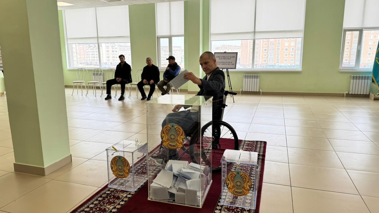 В Мангистауской области созданы условия для голосования граждан с ограниченными возможностями