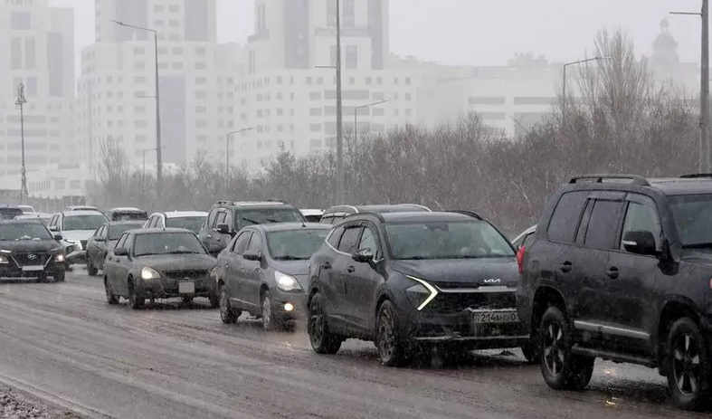 Казахстанцы запутались в налоге на транспорт: калькулятор КГД «забыл» старые авто