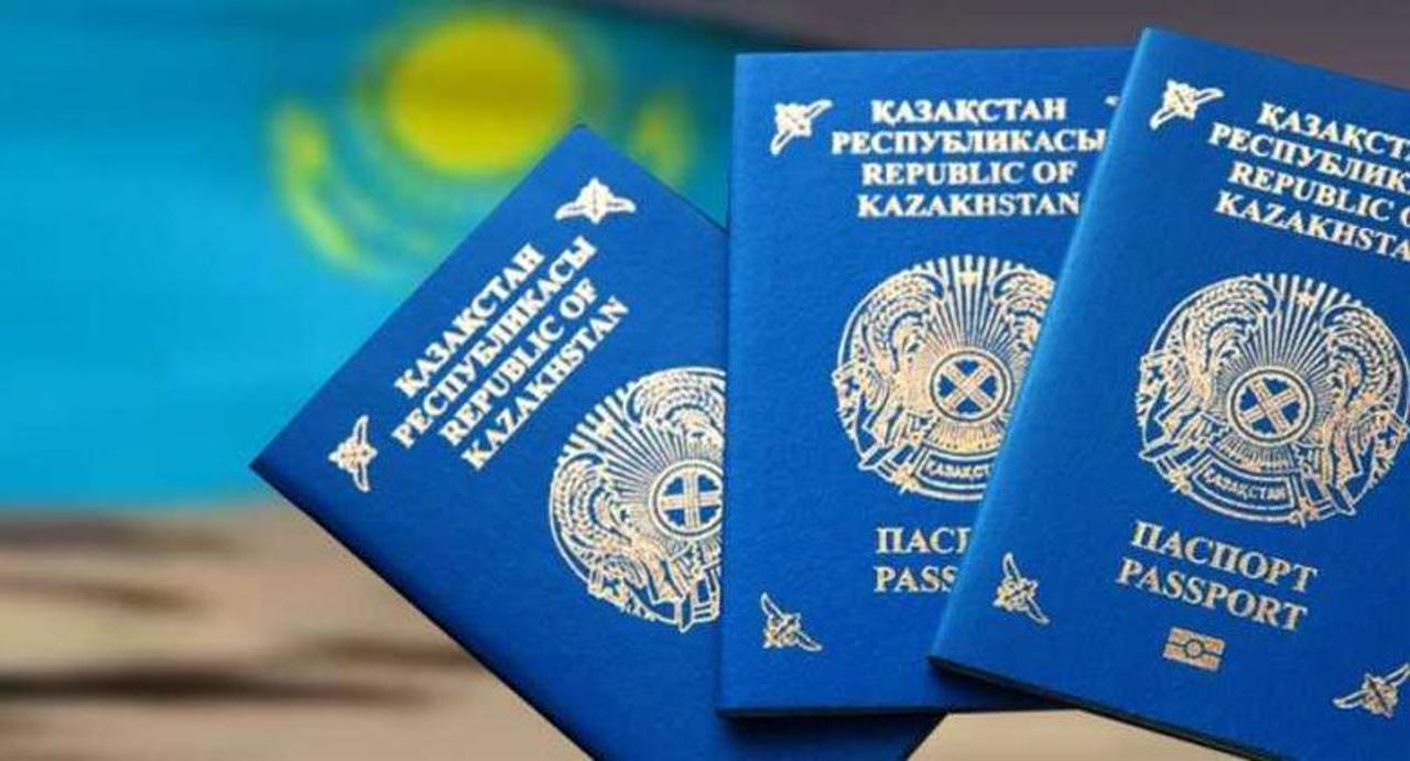 Казахстан ускоряет выдачу паспортов для граждан за границей