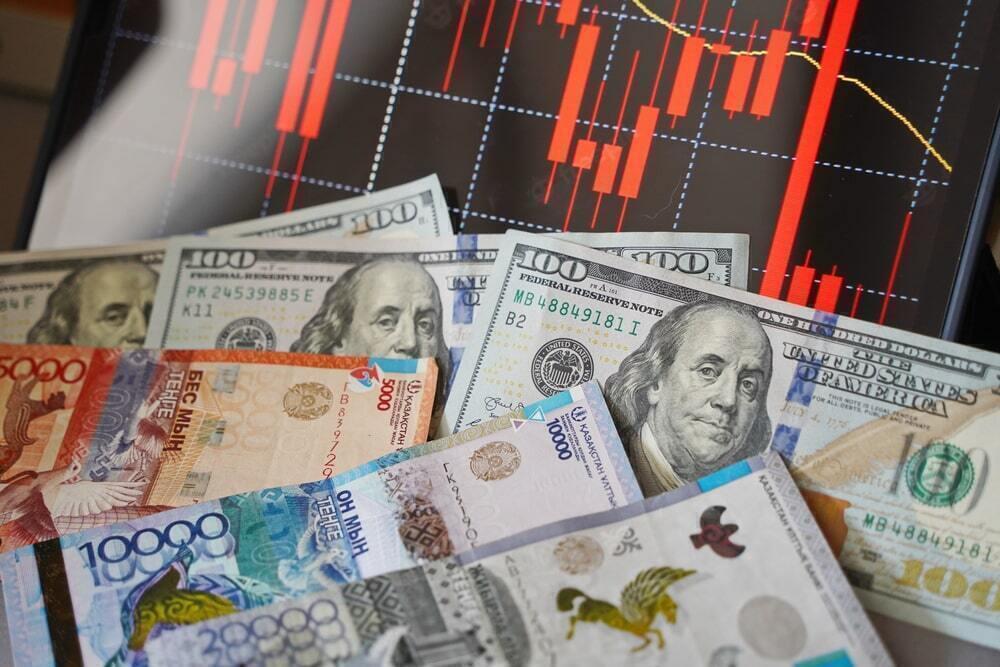 Для Казахстана заново пересчитали доллар и тенге: что изменилось