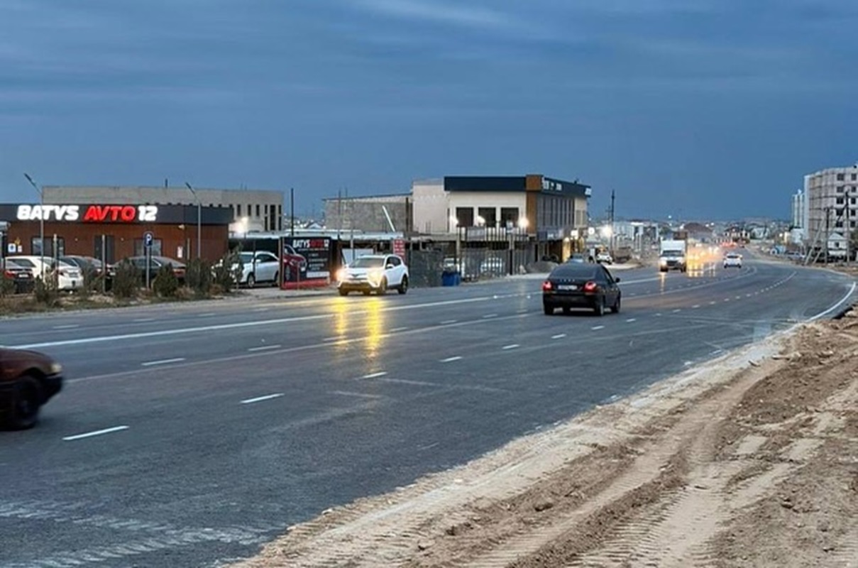 В Актау открыли участок центральной дороги