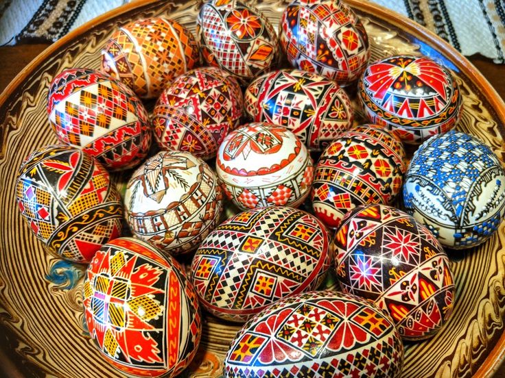 Сколько пасхальных яиц можно есть за один раз