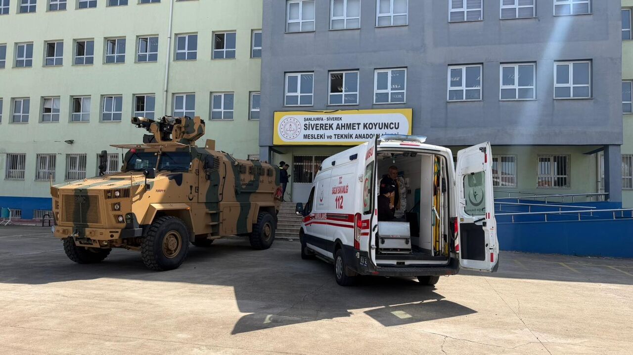 В школе в Турции ученик открыл стрельбу: семеро ранены, есть заложники