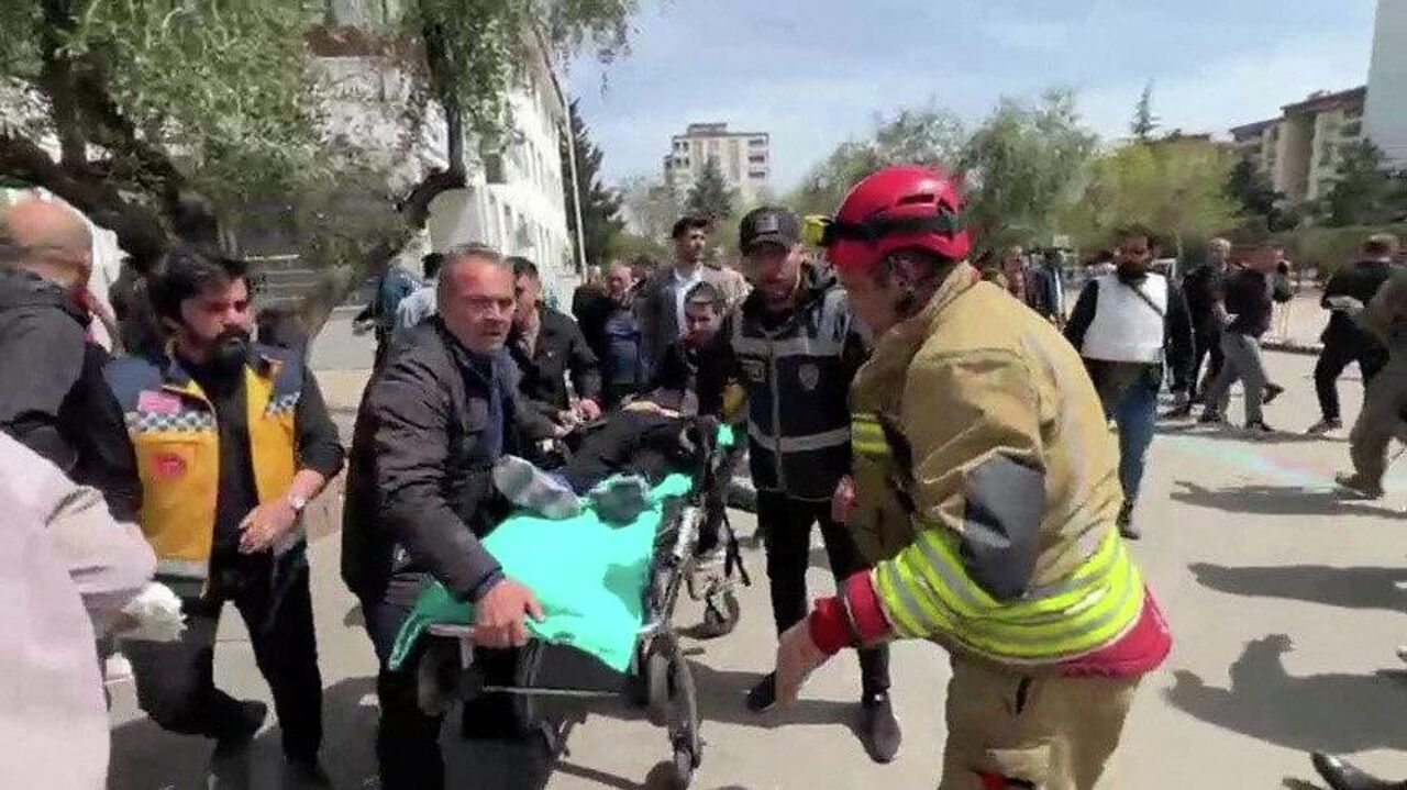 Очередной вооруженный инцидент в школе Турции: погибли 4 человека, десятки ранены
