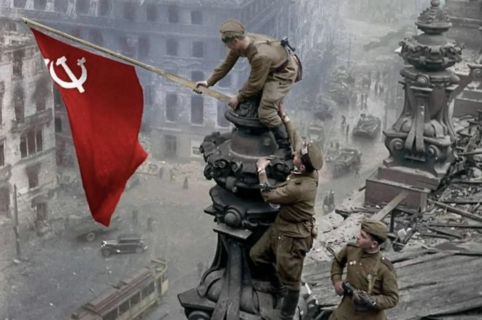 В Казахстане поставили точку в споре о символике 9 Мая: что теперь разрешено