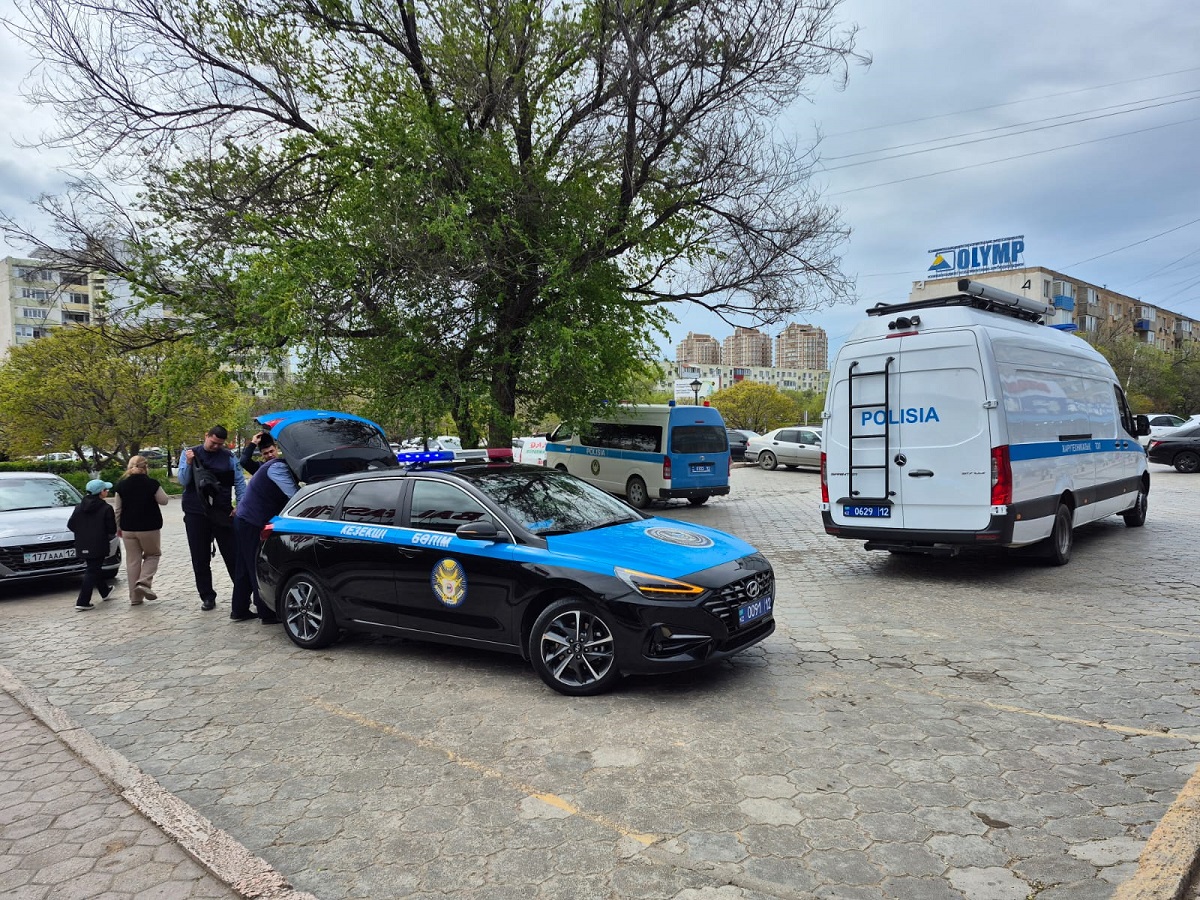 Бомбу в торговом центре искали спецслужбы Актау
