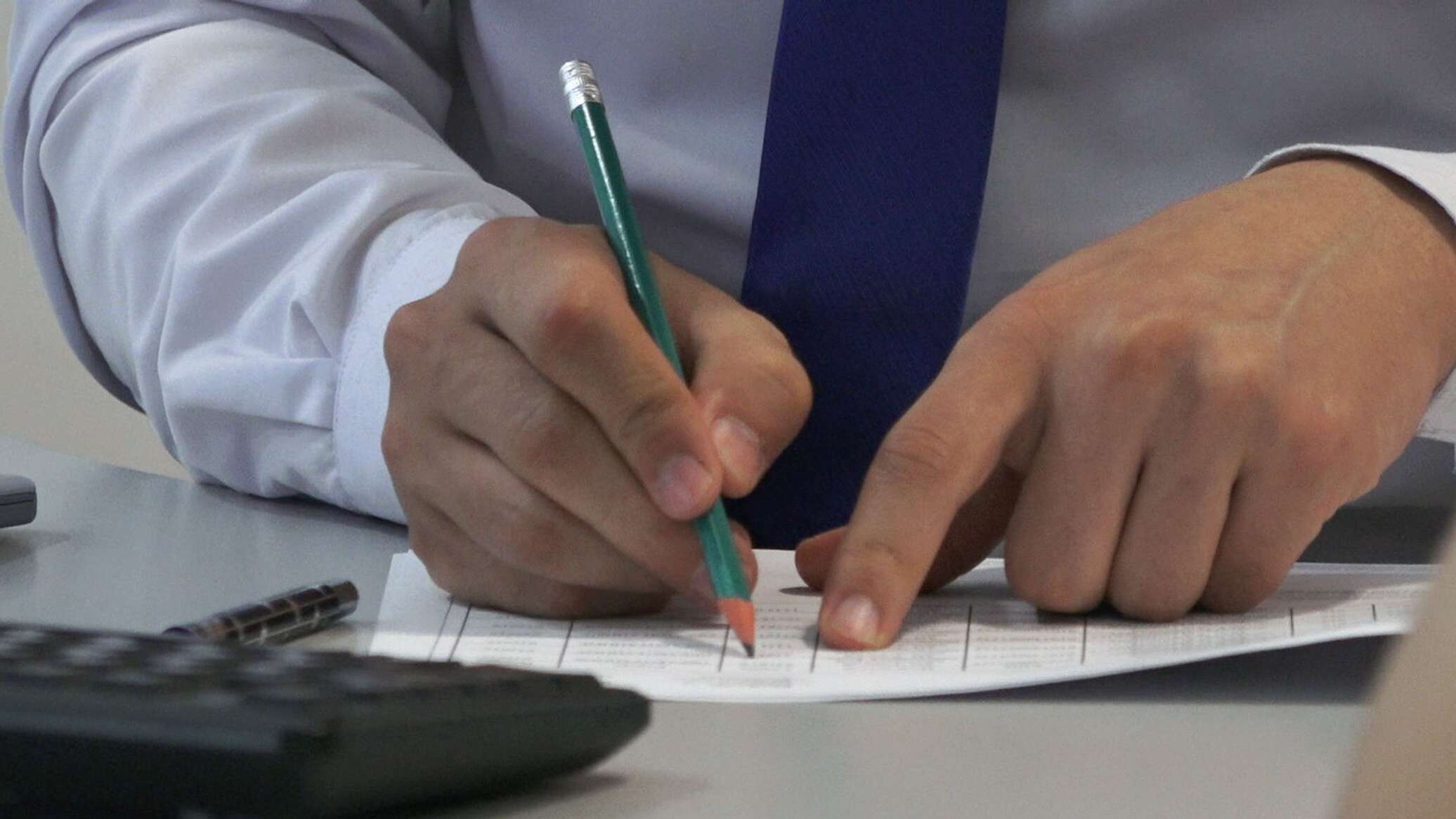 Банк — не враг, если знать закон: как официально отправить кредит на каникулы в Казахстане