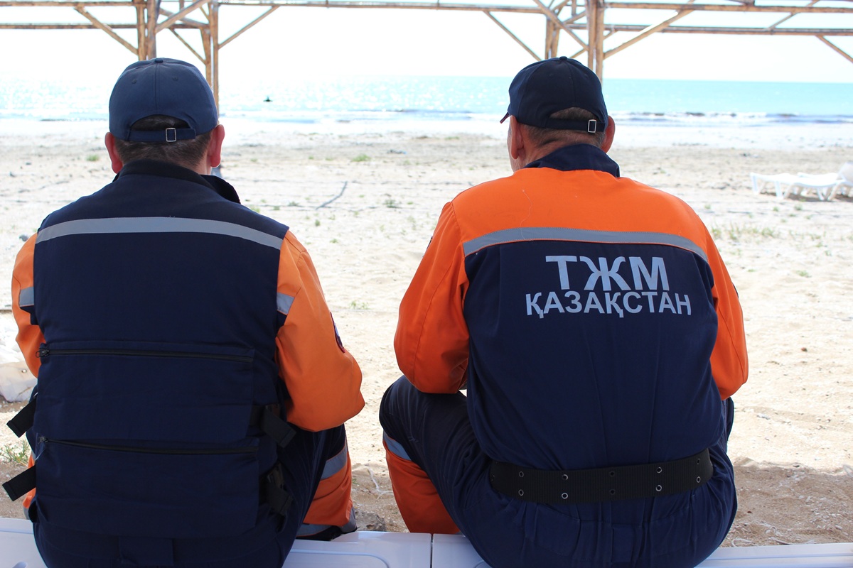 Как не утонуть в Каспийском море: советы спасателей для жителей Мангистау