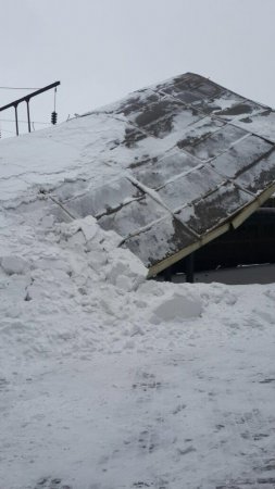 Обрушение конструкции на вокзале Астаны не повлияло на движение поездов