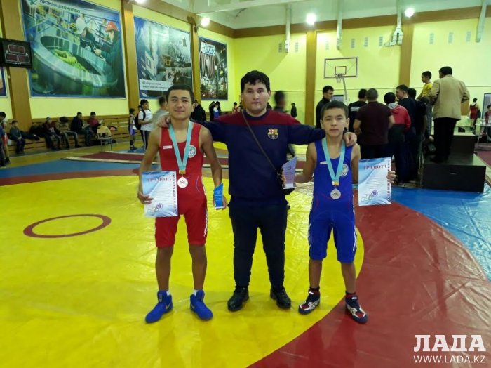 Спортсмены из Мангистау заняли призовые места на межрегиональном турнире по вольной борьбе