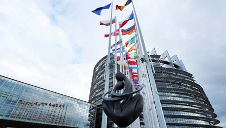 Европарламент поддержал отмену визового режима для Грузии