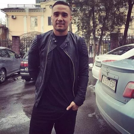 Стриптиз, IPhone 7 и норковая шуба: подарки, о которых мечтают казахстанские мужчины