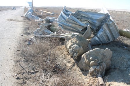 В Актау пьяный водитель внедорожника врезался в ограждение водозаборного канала ТОО «МАЭК-Казатомпром»