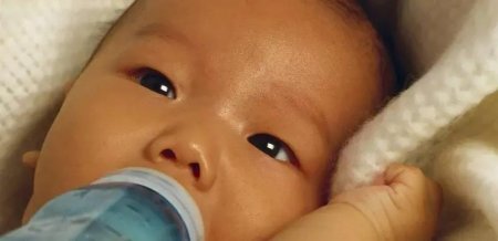 Китаянка родила почти 7-килограммового мальчика