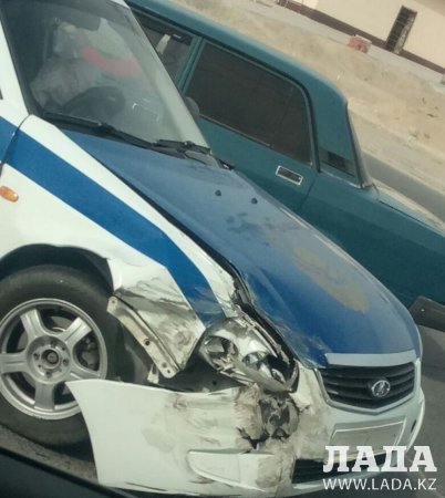 Полицейская машина попала в аварию